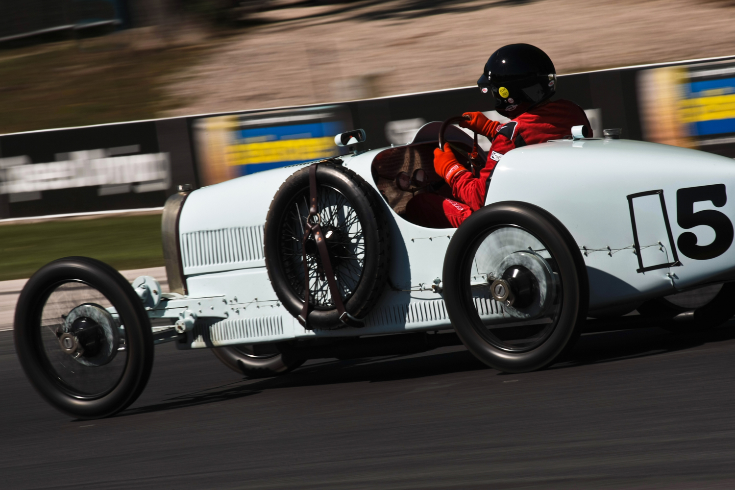 Historic racing at the Ariens Art on Wheels Vintage Festival at Road America