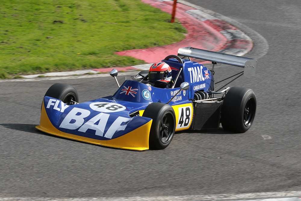 Historic racing features at the HSCC Wolds Trophy at Cadwell Park